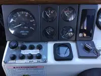 قارب طيار للبيع