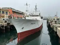 سفينة صيد بالجر للبيع