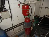 قوارب العمل للبيع