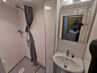 سفينة نقل بضائع بالمركبات (Ro-Ro) للبيع