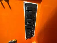 قوارب العمل للبيع