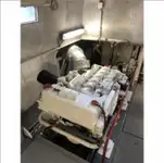 قارب طيار للبيع