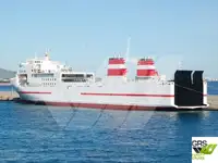 سفينة نقل بضائع بالمركبات (Ro-Ro) للبيع