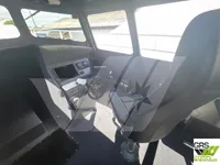 قارب طيار للبيع