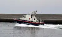 زورق دورية للبيع