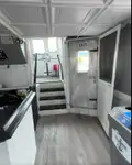قارب نجاة للبيع