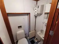 سفينة نقل بضائع بالمركبات (Ro-Ro) للبيع