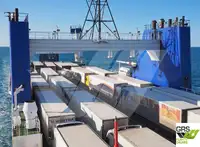 سفينة نقل بضائع بالمركبات (Ro-Ro) للبيع