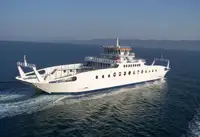 سفينة العبارة للبيع