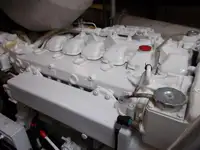 قارب طيار للبيع