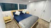 كاتاماران للبيع