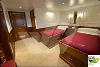 سفينة سياحية للبيع