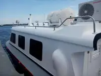 قارب طاقم للبيع