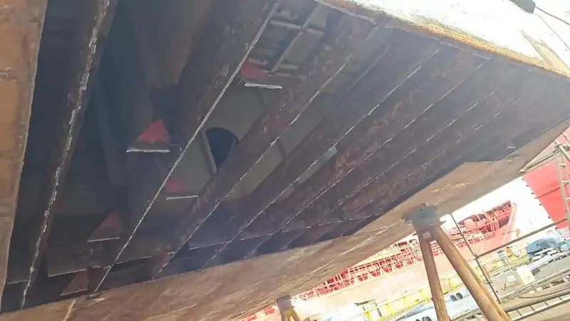 بارجة للبيع