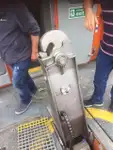 قارب طاقم للبيع