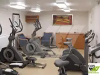 سفينة حاويات للبيع