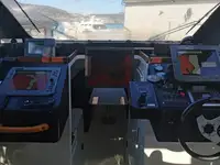 قارب مطاطي صلب للبيع