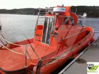قوارب العمل للبيع