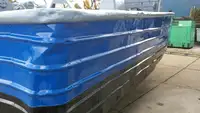 قوارب العمل للبيع