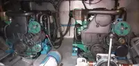 قارب طاقم للبيع