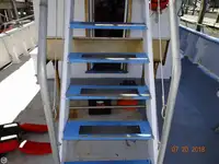قاطعة للبيع