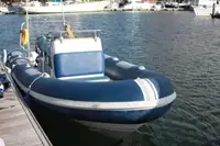 قارب مطاطي صلب للبيع