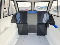 قارب مطاطي صلب للبيع