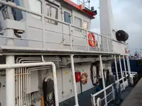 قوارب العمل للبيع