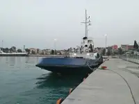 سفينة سحب للبيع