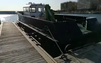 قوارب العمل للبيع