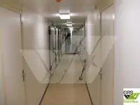 سفينة حاويات للبيع