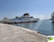 سفينة نقل بضائع بالمركبات (Ro-Ro) للبيع