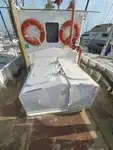 قوارب العمل للبيع