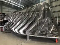 قوارب العمل للبيع