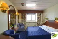 سفينة نقل بضائع بالمركبات (Ro-Ro) للبيع