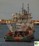 سفينة إمداد للبيع