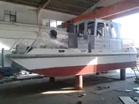 زورق السحب للبيع
