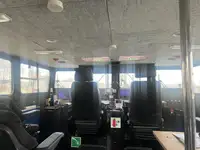 قارب مزدوج الهيكل للبيع