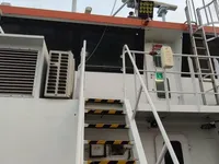 قارب طاقم للبيع