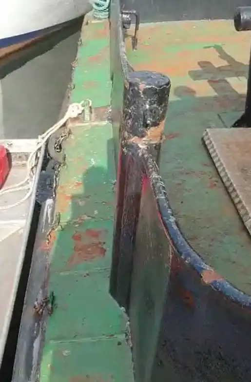 قوارب العمل للبيع