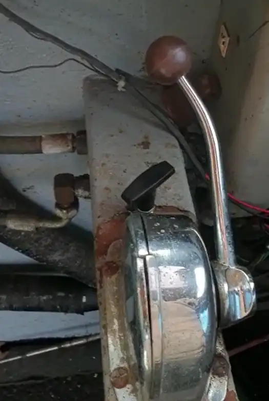 قوارب العمل للبيع