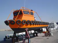 قوارب العمل للبيع