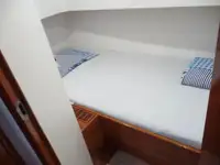 زورق دورية للبيع
