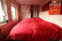 فندق عائم للبيع