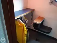 قاطعة للبيع