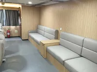 قارب مزدوج الهيكل للبيع