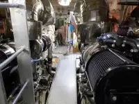 زورق دورية للبيع