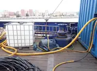 قوارب العمل للبيع