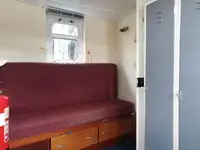 قوارب العمل للبيع