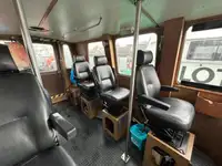 قارب طيار للبيع